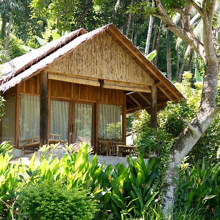D'Lagoon Dive Resort Bitung Buitenkant foto